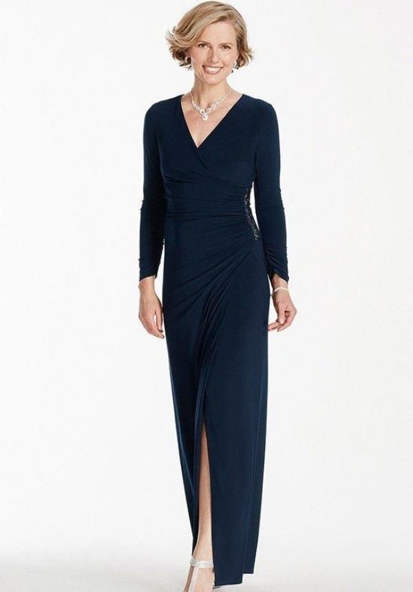 Moda festas: Vestido longo azul - Pantone 2020