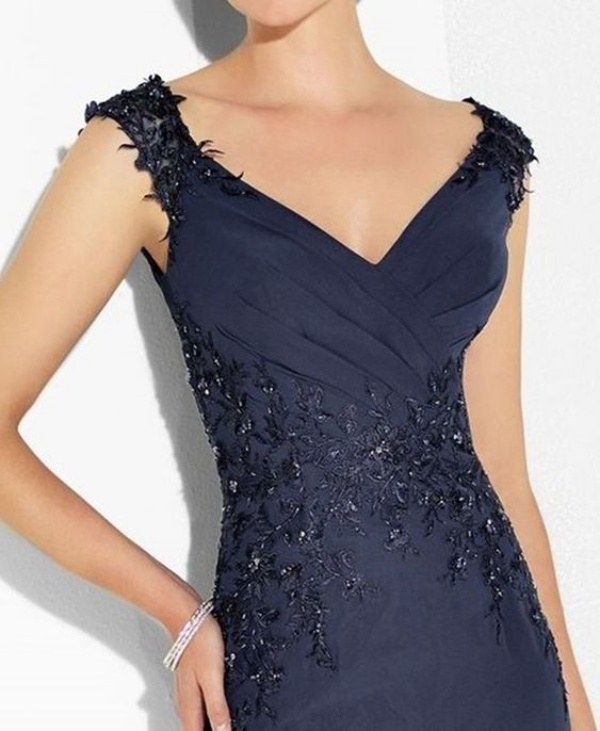 Moda festas: Vestido longo azul - Pantone 2020