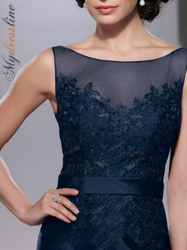 Moda festas: Vestido longo azul - Pantone 2020