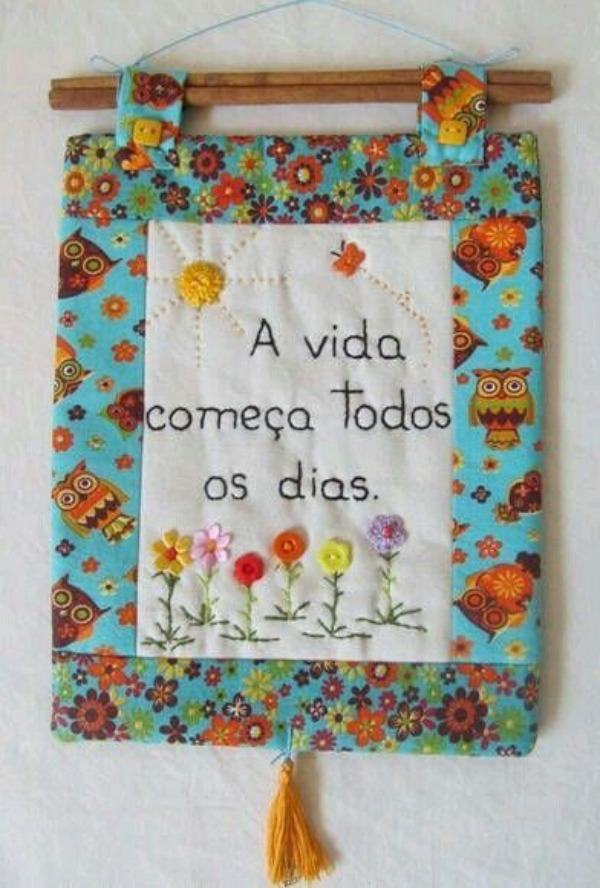 17 inspirações de mensagem bordada para fazer e decorar