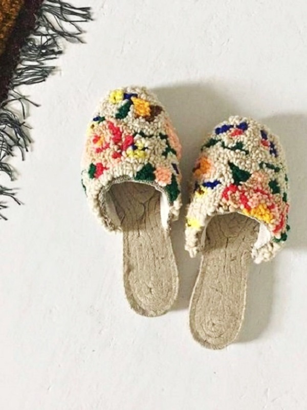 Para ficar em casa: Ponto russo nos chinelos