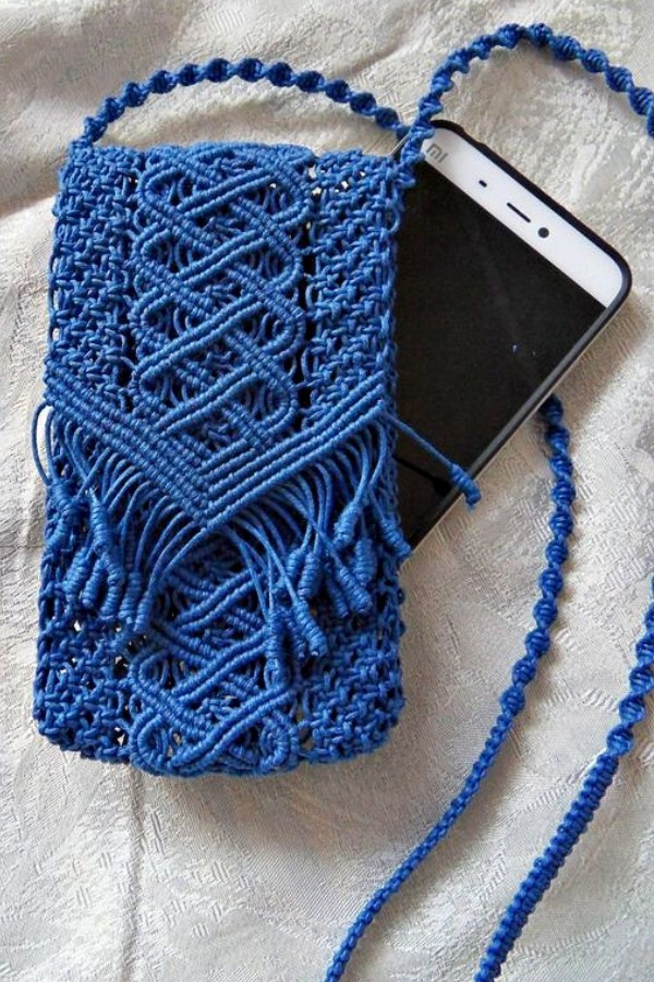 16 lindos modelos de porta celular de macramê para se inspirar