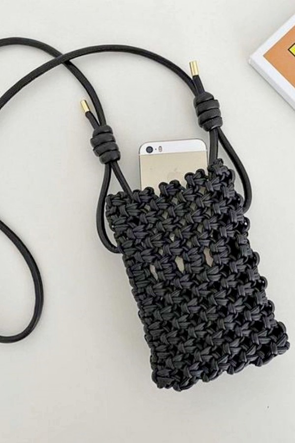 16 lindos modelos de porta celular de macramê para se inspirar