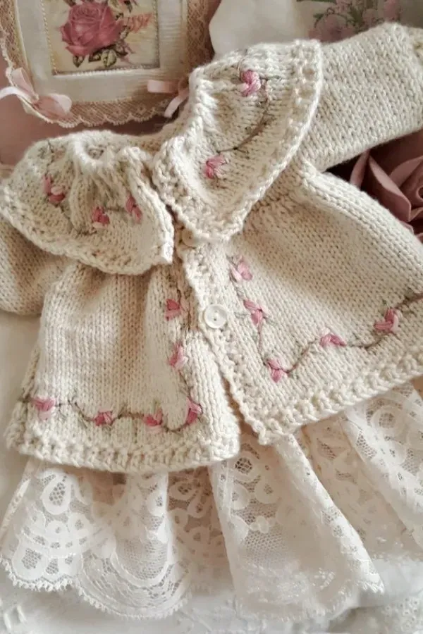 Vovó coruja: Roupas de bebê com bordado