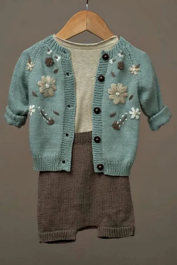 Vovó coruja: Roupas de bebê com bordado
