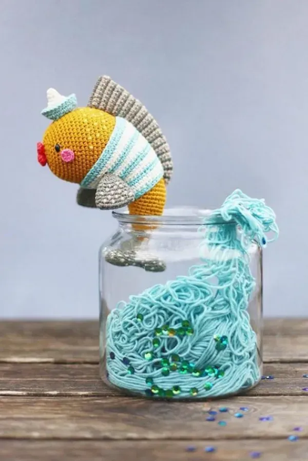 Inspire-se para fazer os criativos peixes em amigurumi
