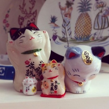 05 maneki neko - lucky cat