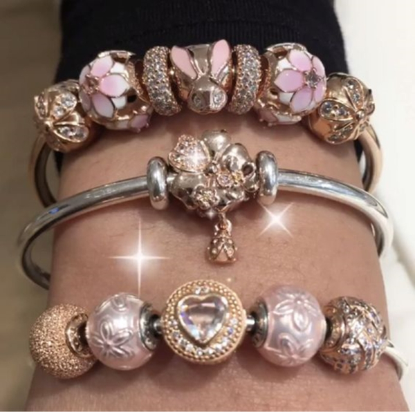 Sonho de consumo - Pulseiras e charms Pandora