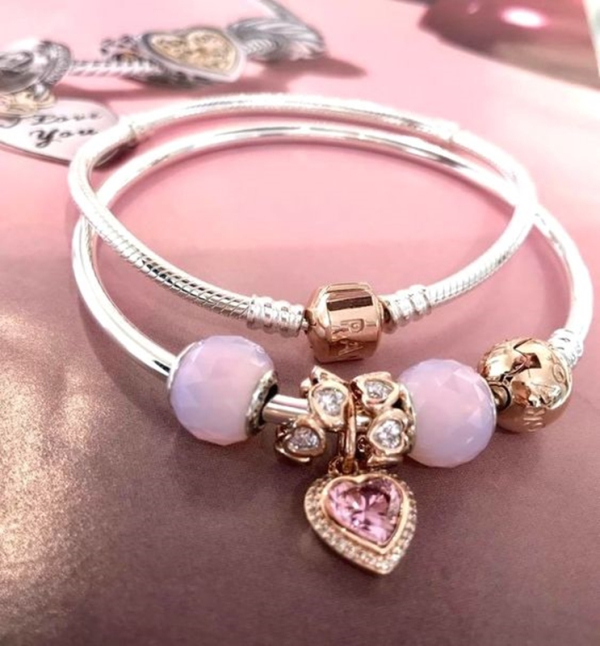 Pulseiras e charms Pandora