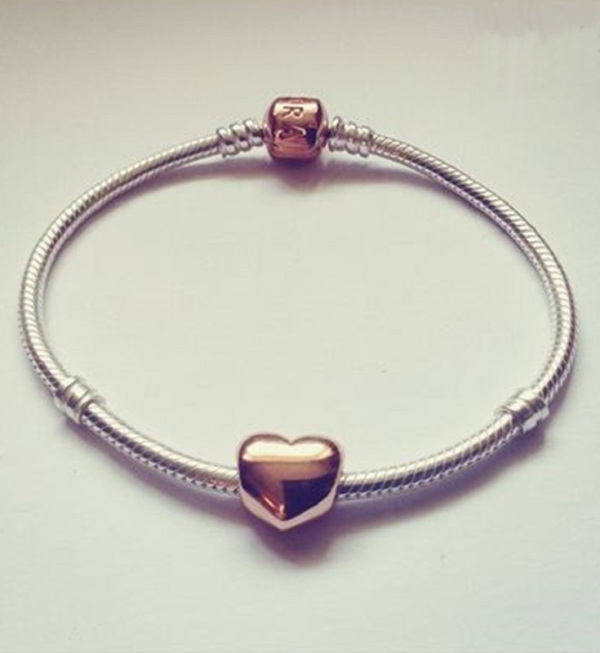 Sonho de consumo - Pulseiras e charms Pandora