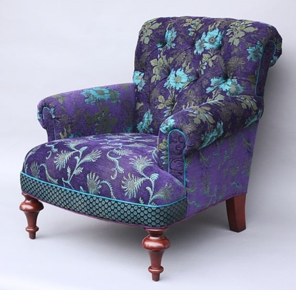 sofa - ultra violet color - decor