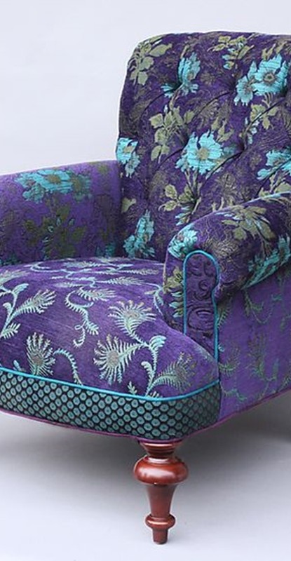 sofa - ultra violet color - decor