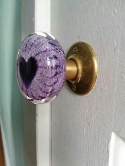 decorar com a cor ultravioleta