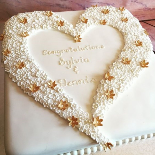 20 ideias para festa de bodas de ouro - decoração do bolo