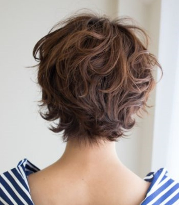 18 Cortes de Cabelo Curto Encaracolado ou Ondulado
