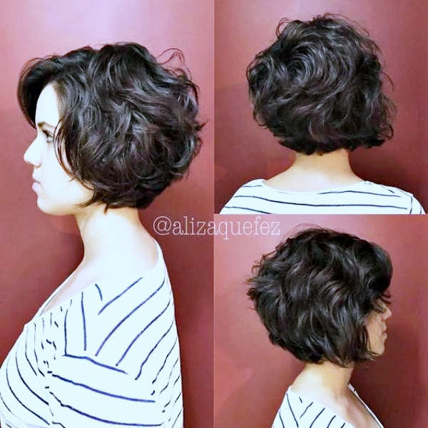 18 Cortes de Cabelo Curto Encaracolado ou Ondulado