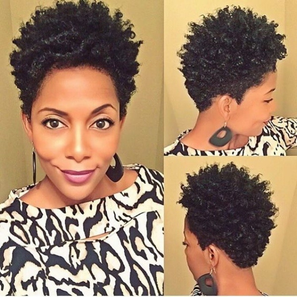 18 Cortes de Cabelo Curto Encaracolado ou Ondulado