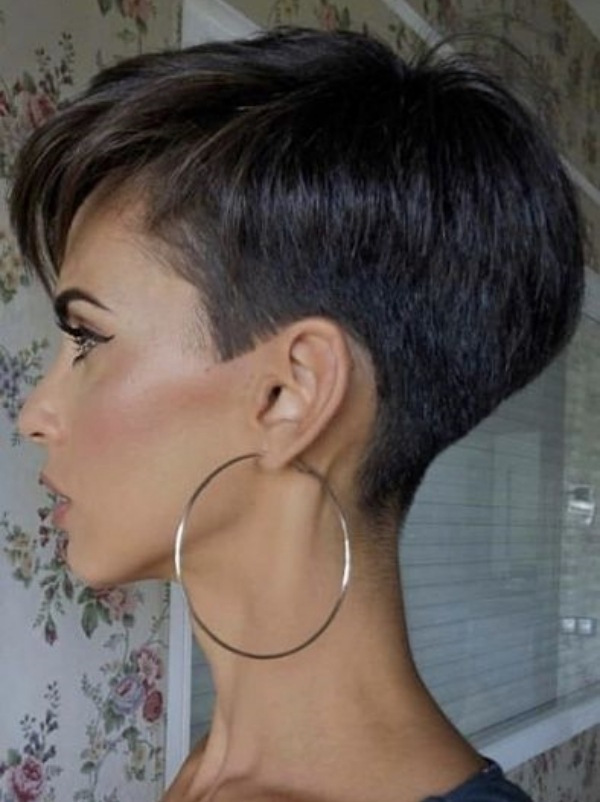 Bem na Foto: 20 Cortes de Cabelo Curto para fios Grossos ou Volumosos