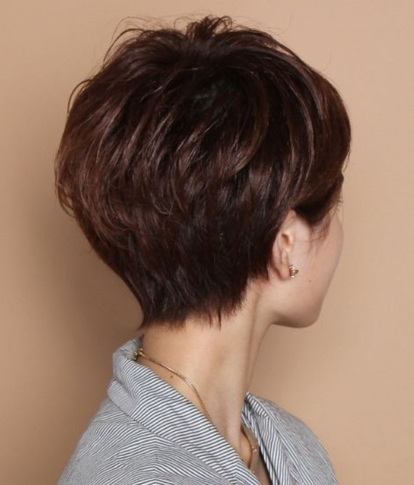 Bem na Foto: 20 Cortes de Cabelo Curto para fios Grossos ou Volumosos