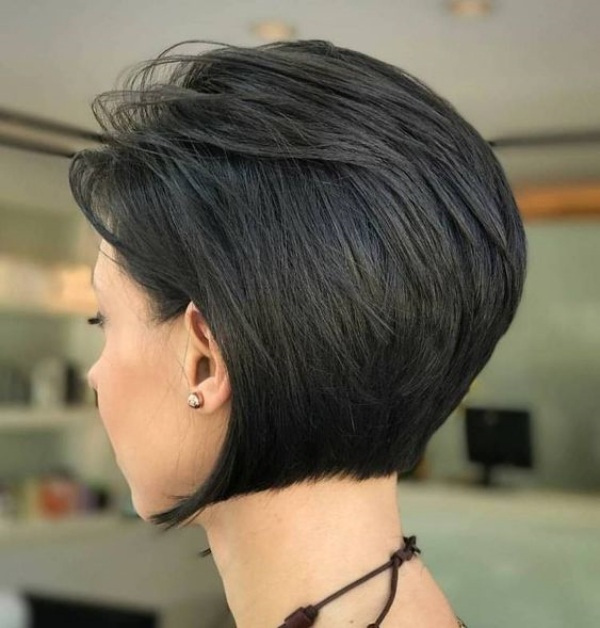 Bem na Foto: 20 Cortes de Cabelo Curto para fios Grossos ou Volumosos