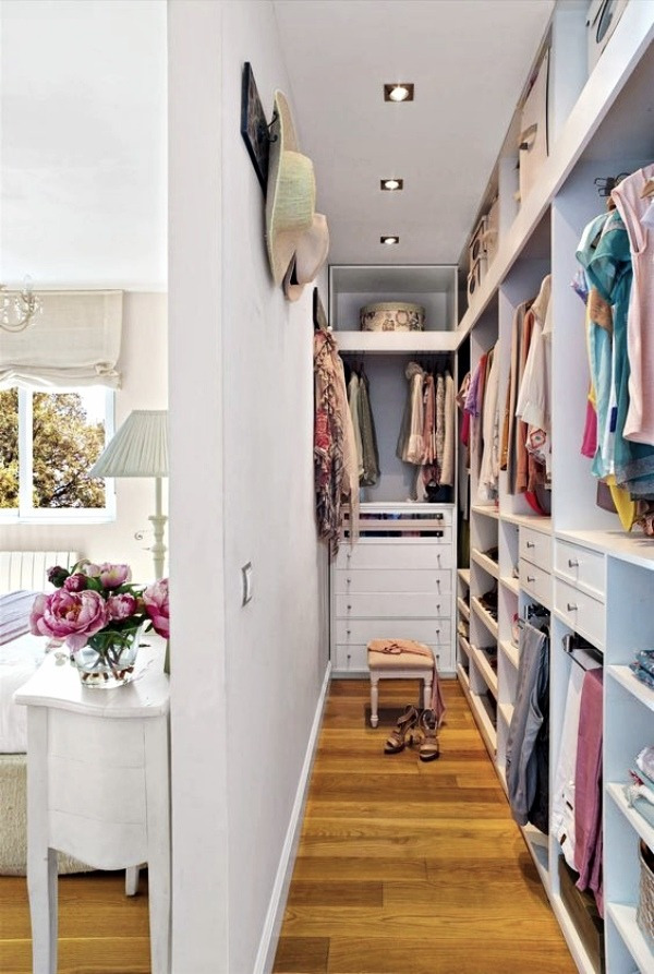 Closet pequeno no quarto - 15 ideias para inspirar!