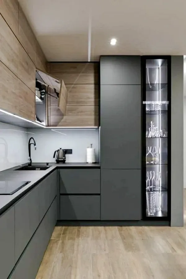 Casa Bonita: Armários de cozinha com porta de vidro