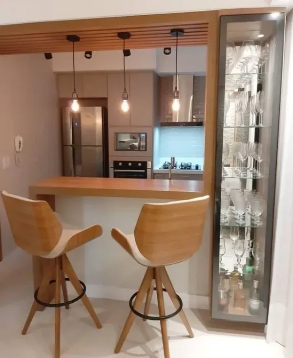 Casa Bonita: Armários de cozinha com porta de vidro