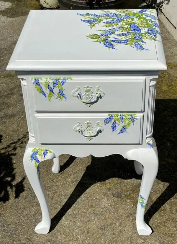 22 Ideias de móveis renovados usando decoupage