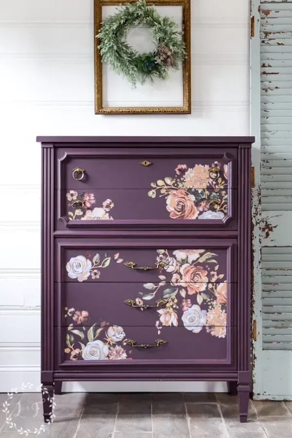 22 Ideias de móveis renovados usando decoupage