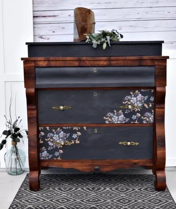 22 Ideias de móveis renovados usando decoupage