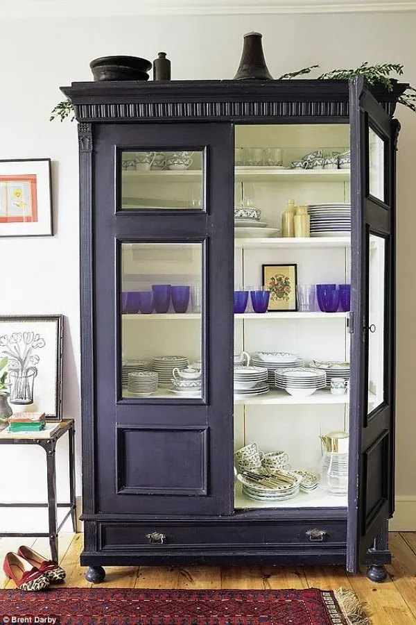 Móveis renovados: Pinte-os com sua cor preferida!