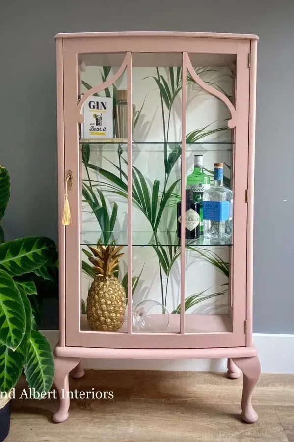 Móveis renovados: Pinte-os com sua cor preferida!