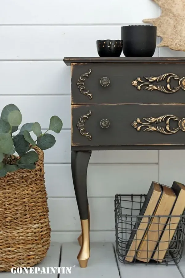 Móveis renovados: Pinte-os com sua cor preferida!