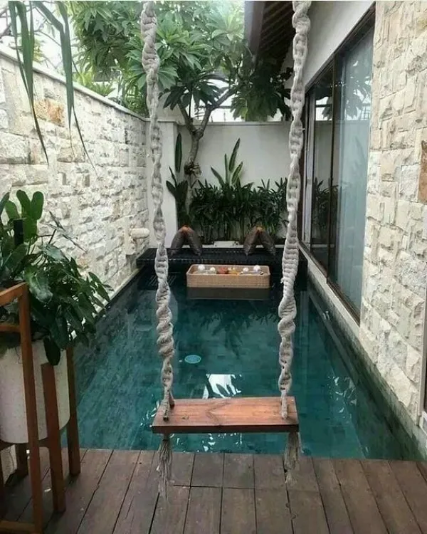 18 Ideias de mini piscinas que cabem no seu quintal