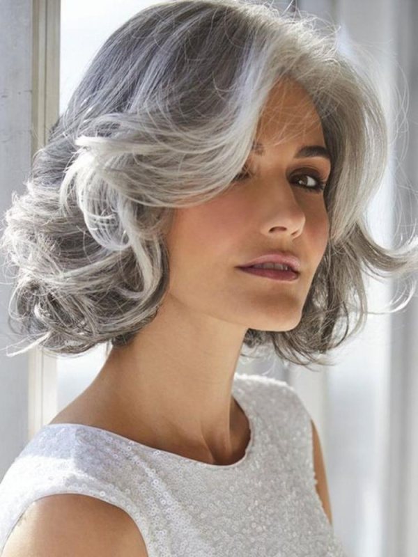 Bem na foto: 17 Cortes de Cabelo Médio para Senhoras