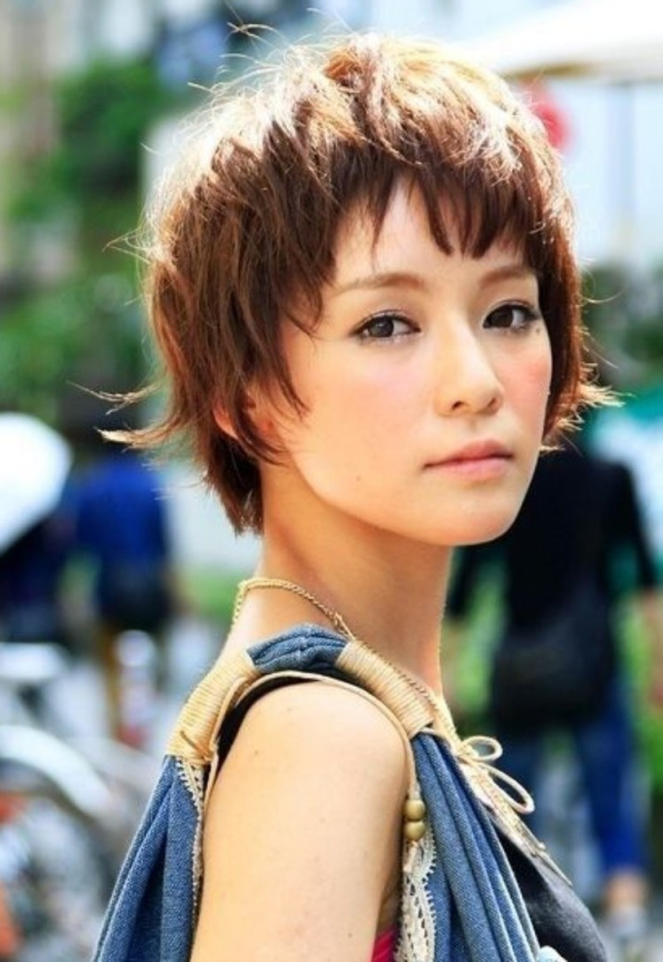 Bem na foto: looks com cabelo curto