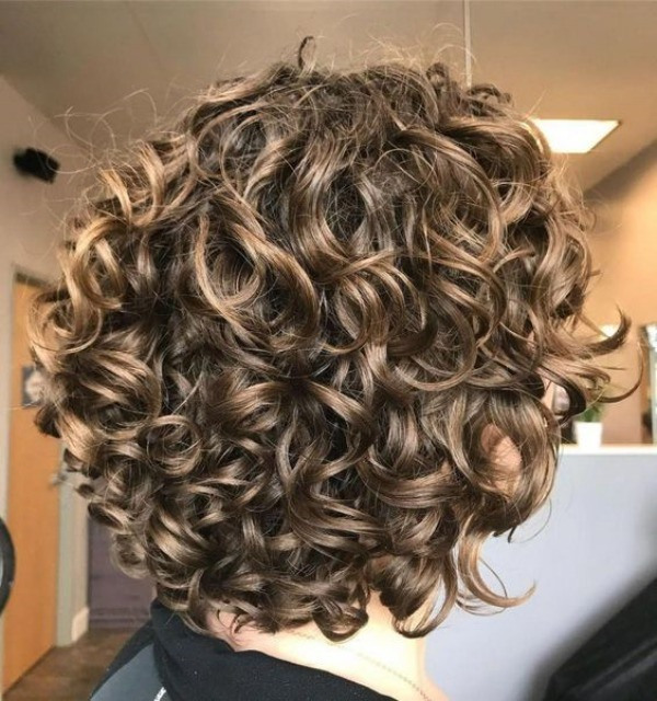 Bem na foto: Corte para cabelo liso ou encaracolado