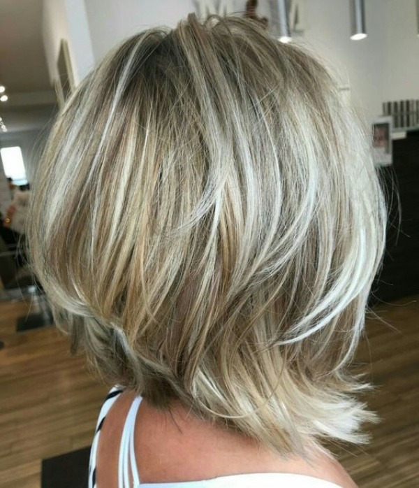 Bem na foto: 17 cortes de cabelo médio