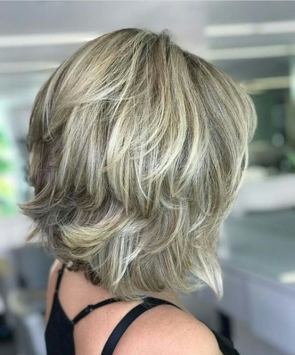 Bem na foto: 17 cortes de cabelo médio