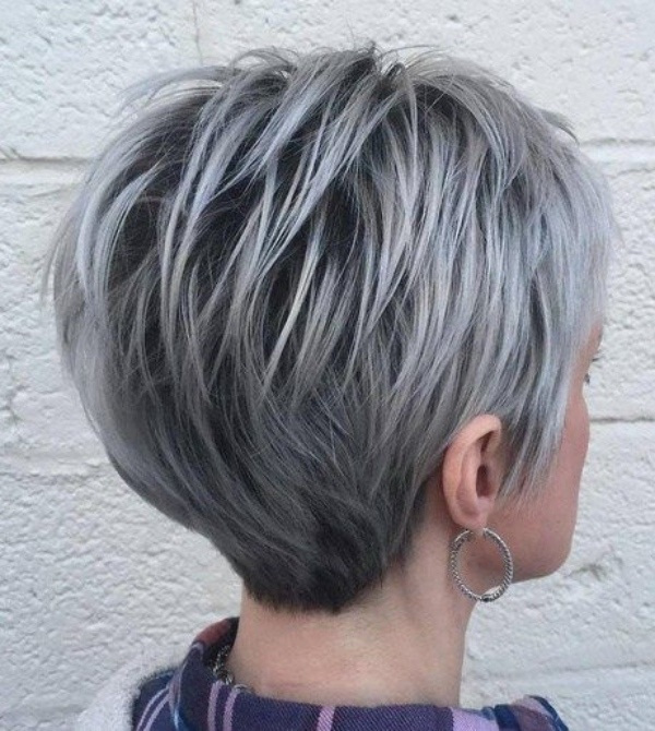 Bem na foto: Corte para cabelo liso e curto