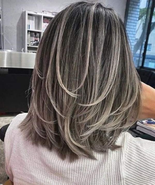 Bem na foto: +25 cortes de cabelo médio liso
