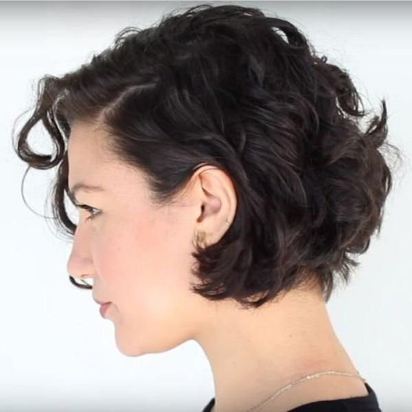 Bem na Foto: 17 Cortes para cabelo curto ondulado