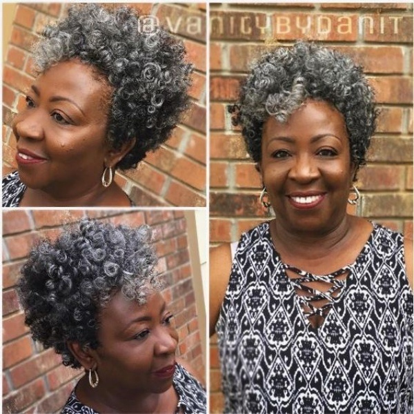 Corte para cabelos grisalhos ou brancos curtos feminino