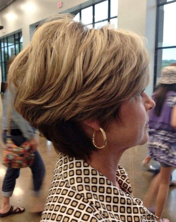 Bem na Foto: Corte de cabelo curto liso para senhoras