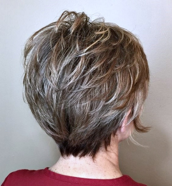 04-cabelo-curto-liso-para-terceira-idade-1