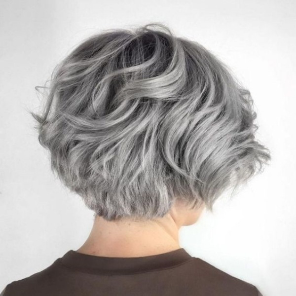 11-cabelo-curto-liso-para-terceira-idade-1