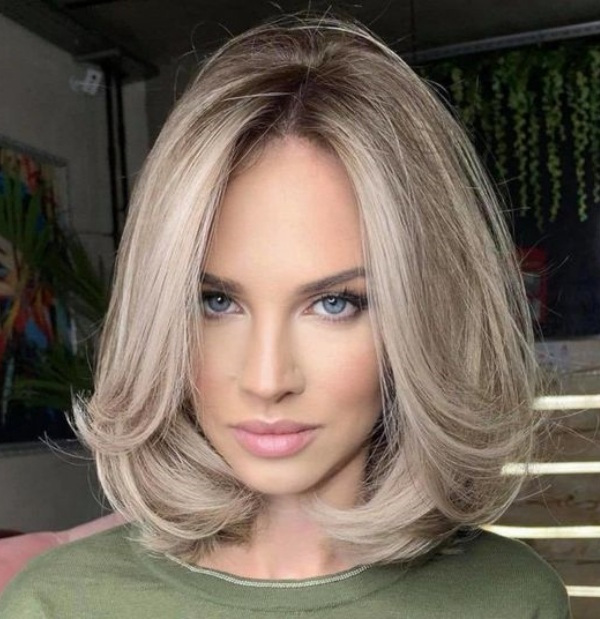 Bem na foto: Corte médio para cabelos lisos