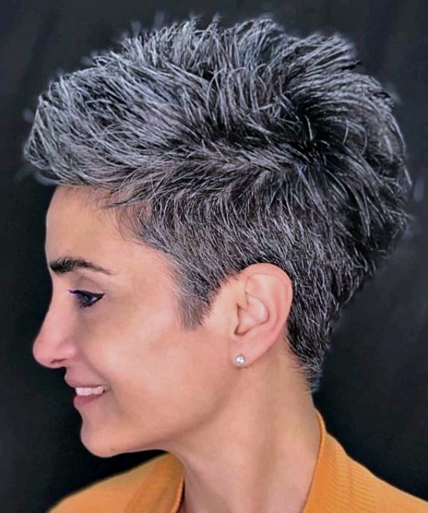 Bem na Foto: Corte para cabelos grisalhos ou brancos lisos