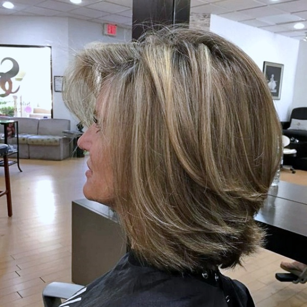 Bem na Foto: 15 Ideias para corte de cabelos médios lisos