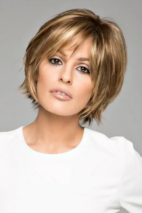 19-cabelo-liso-curto-com-franja-irregular